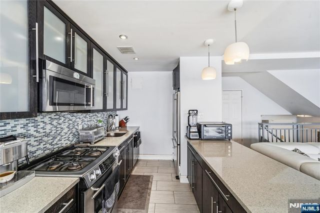 2 Horizon Road 1205, Fort Lee, NJ 07024