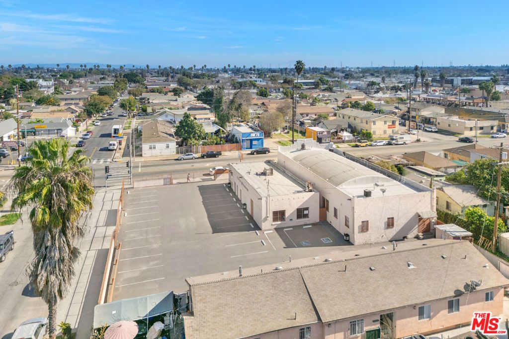 8461 S San Pedro Street, Los Angeles, CA 90003 — photo 5