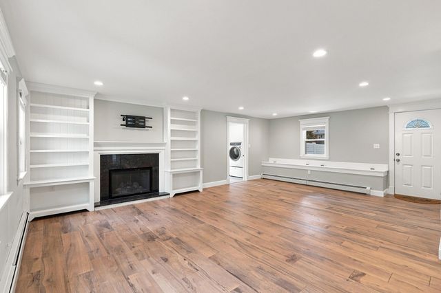 4 Groveland Road, Melrose, MA 02176