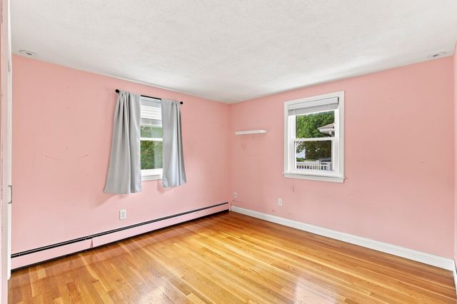 4 Groveland Road, Melrose, MA 02176