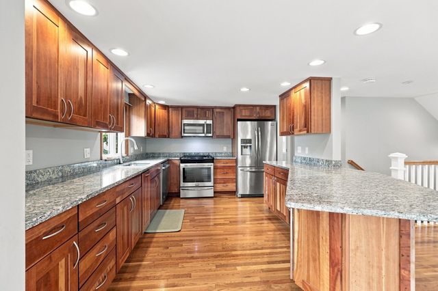 4 Groveland Road, Melrose, MA 02176