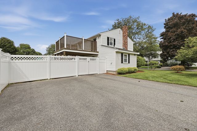 4 Groveland Road, Melrose, MA 02176