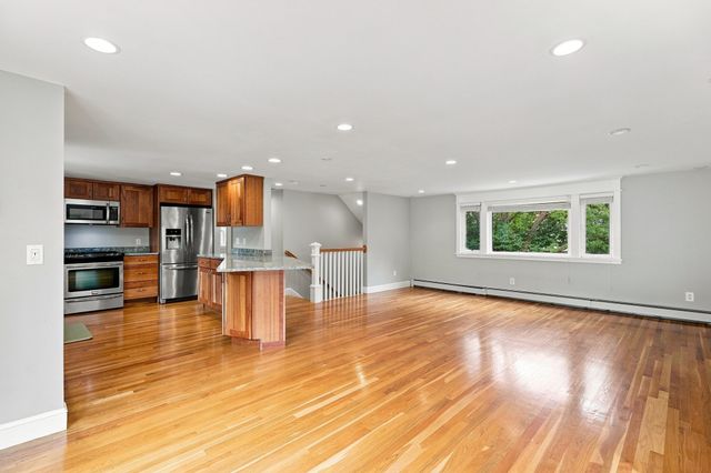 4 Groveland Road, Melrose, MA 02176
