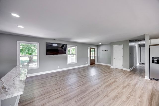 3075 Waterworks Road, Danville, KY 40422