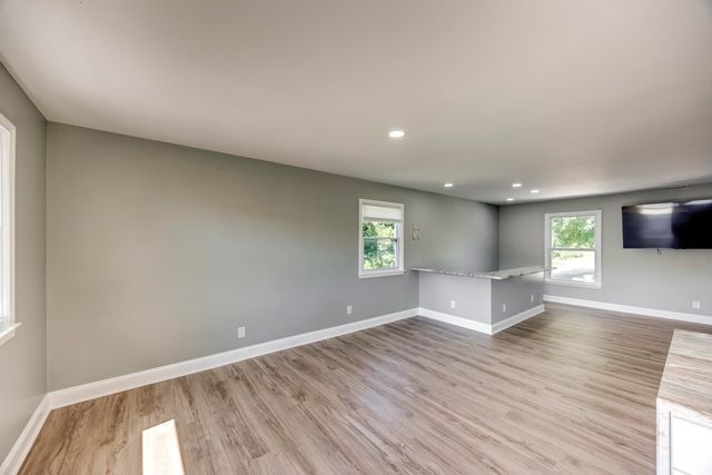 3075 Waterworks Road, Danville, KY 40422