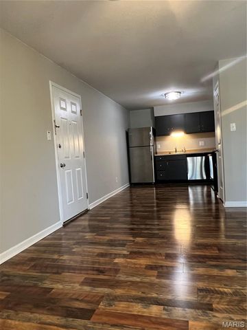 708 L Ridgeside Drive L, Ballwin, MO 63021