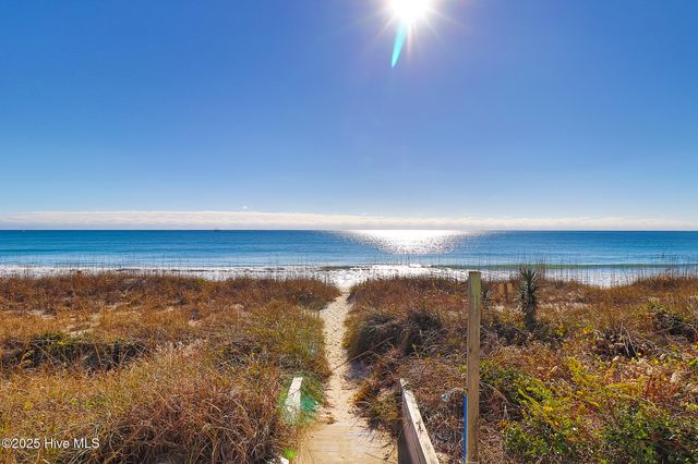 273 Salter Path Road 8 Pine Knoll Townes, Pine Knoll Shores, NC 28512