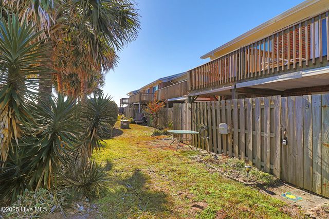 273 Salter Path Road 8 Pine Knoll Townes, Pine Knoll Shores, NC 28512