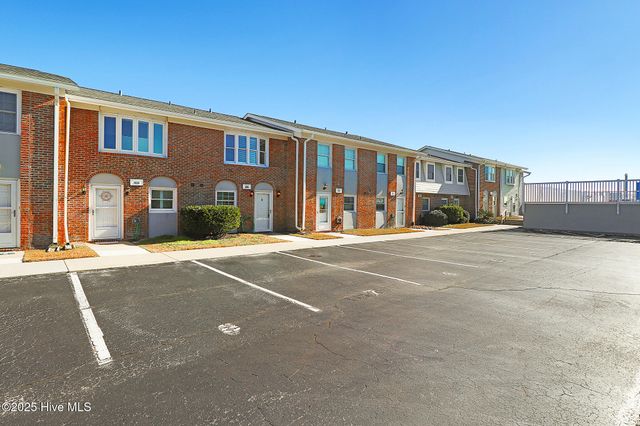 273 Salter Path Road 8 Pine Knoll Townes, Pine Knoll Shores, NC 28512