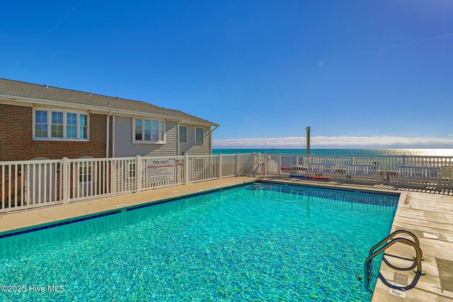 273 Salter Path Road 8 Pine Knoll Townes, Pine Knoll Shores, NC 28512