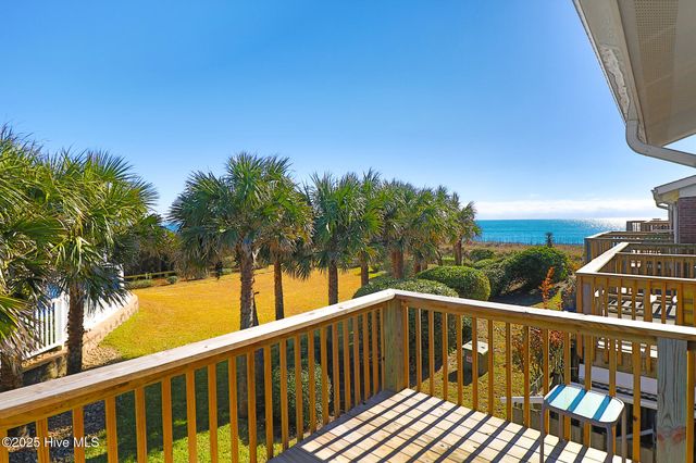 273 Salter Path Road 8 Pine Knoll Townes, Pine Knoll Shores, NC 28512
