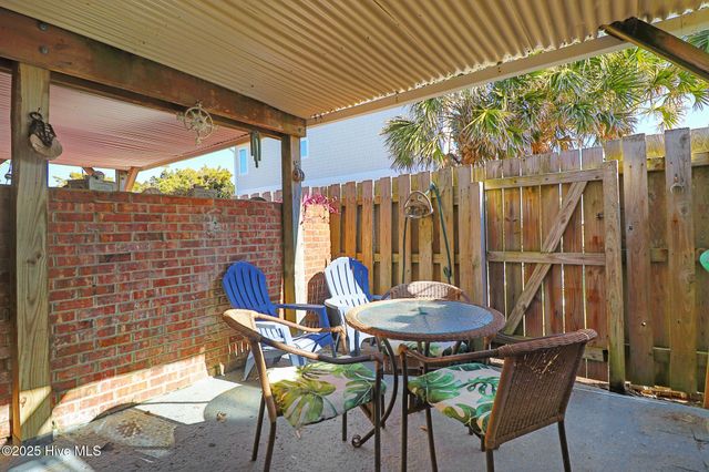 273 Salter Path Road 8 Pine Knoll Townes, Pine Knoll Shores, NC 28512