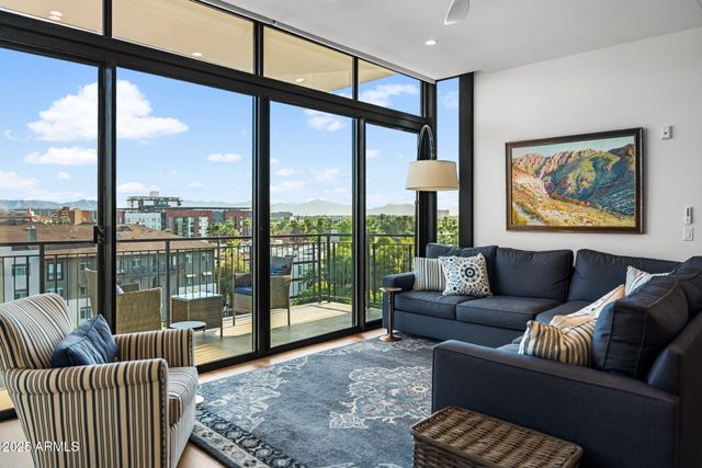 208 W PORTLAND Street 662, Phoenix, AZ 85003