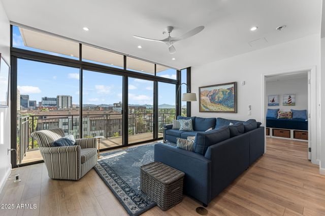 208 W PORTLAND Street 662, Phoenix, AZ 85003