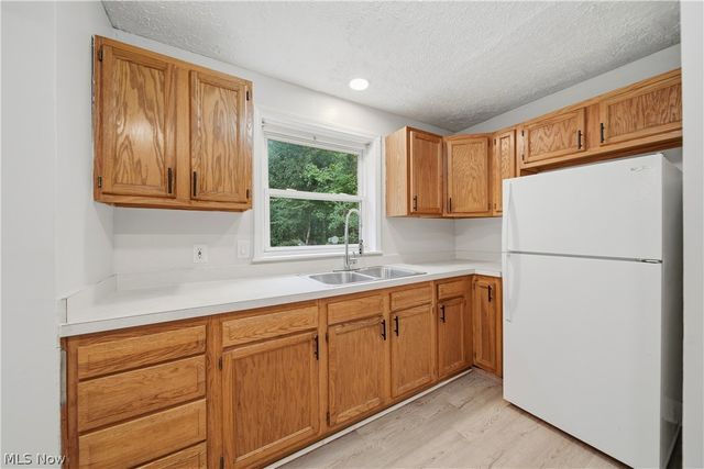 1137 Smithfarm Avenue, Akron, OH 44305
