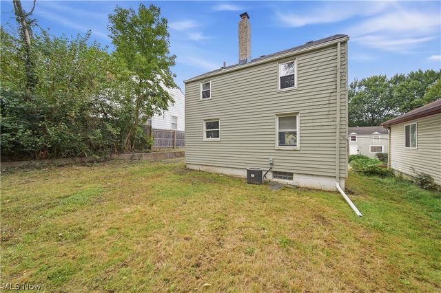 1137 Smithfarm Avenue, Akron, OH 44305