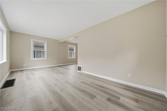 1137 Smithfarm Avenue, Akron, OH 44305
