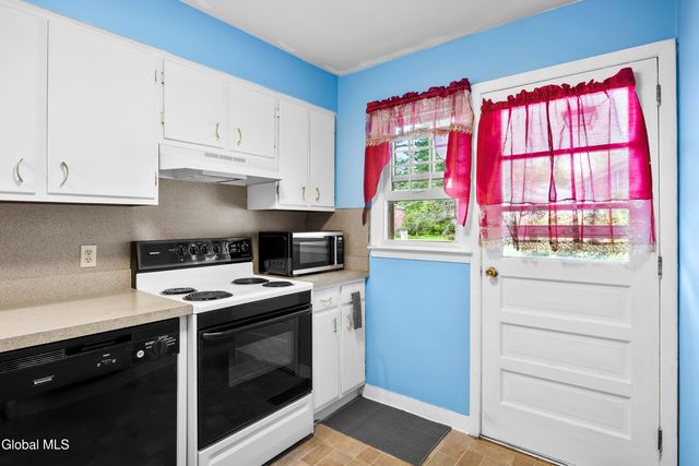 568 Delaware Avenue Unit 1, Bethlehem, NY 12054