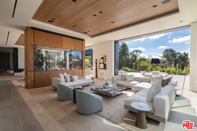 10710 Chalon Road, Los Angeles, CA 90077