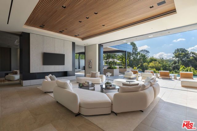 10710 Chalon Road, Los Angeles, CA 90077