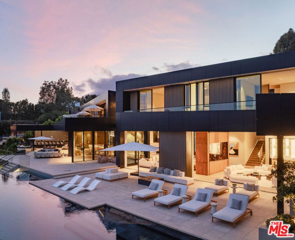 10710 Chalon Road, Los Angeles, CA 90077