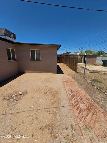 2433 E Cameron Vista, Tucson, AZ 85713