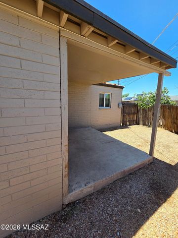 2433 E Cameron Vista, Tucson, AZ 85713