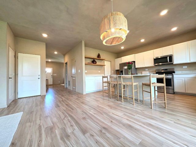 2381 Fairview Circle, Woodstock, IL 60098