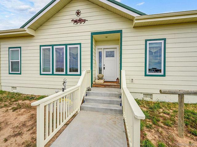 10660 Schumaker Rd, Bennett, CO 80102