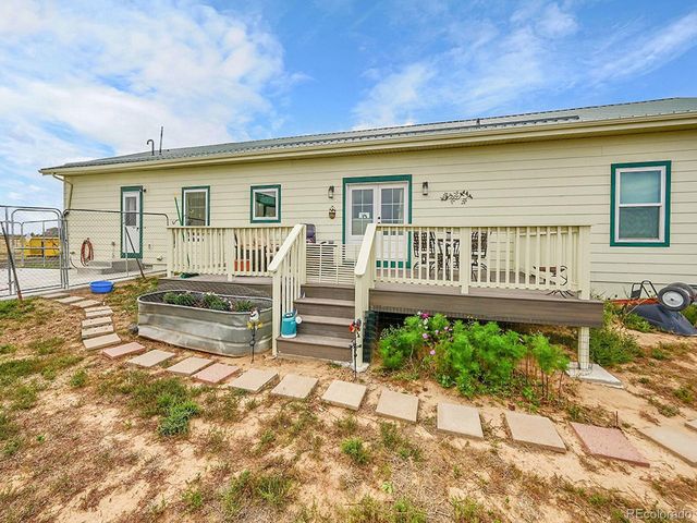 10660 Schumaker Rd, Bennett, CO 80102