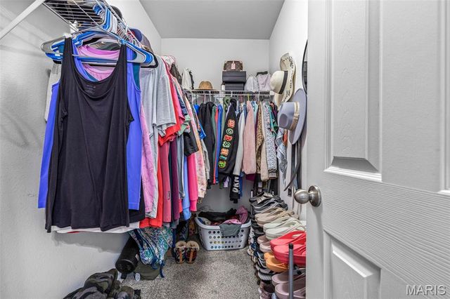 1627 Saint Charles Drive, Hillsboro, MO 63050