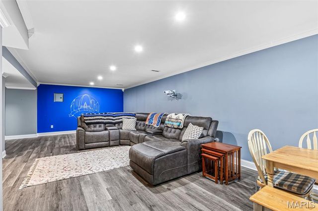 1627 Saint Charles Drive, Hillsboro, MO 63050