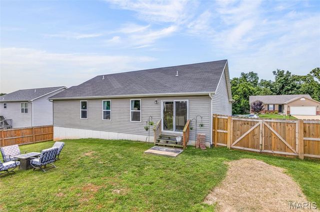 1627 Saint Charles Drive, Hillsboro, MO 63050