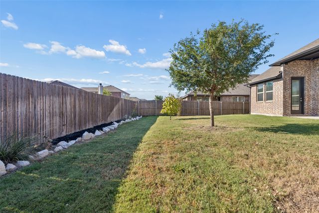 700 Newberry Lane, Royse City, TX 75189