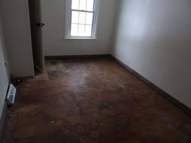 2708 5th Ave, Beaver Falls, PA 15010