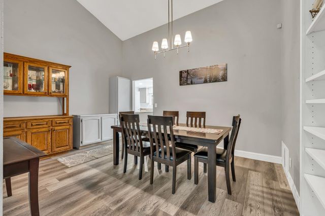 8147 Gandy Dancer Way, Sacramento, CA 95823