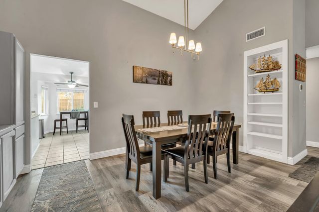 8147 Gandy Dancer Way, Sacramento, CA 95823