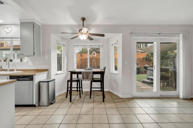 8147 Gandy Dancer Way, Sacramento, CA 95823