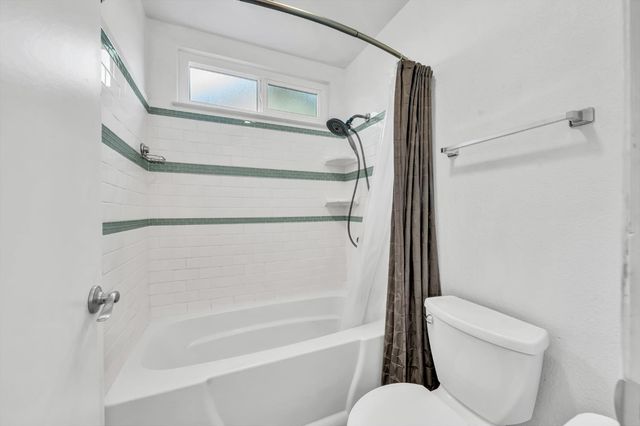 8147 Gandy Dancer Way, Sacramento, CA 95823