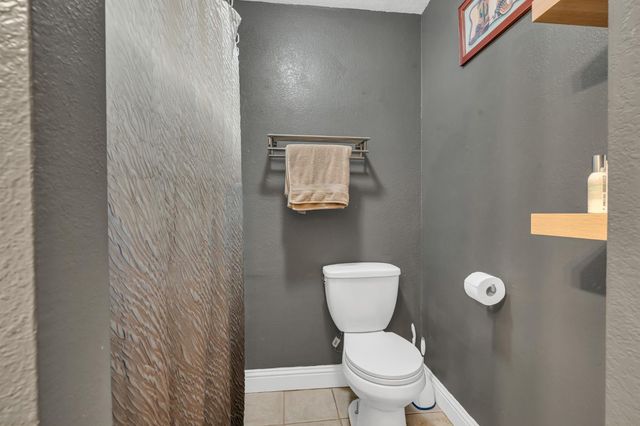 8147 Gandy Dancer Way, Sacramento, CA 95823