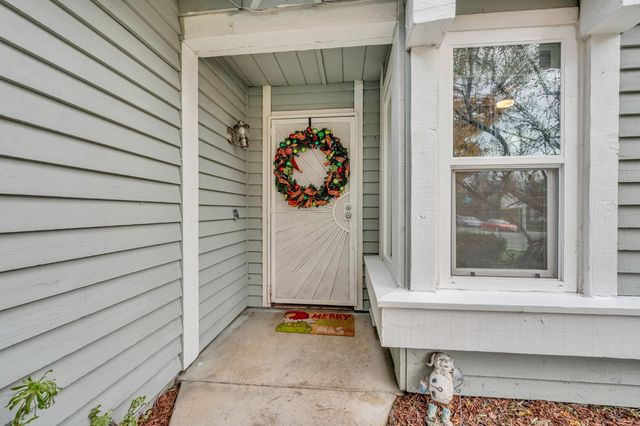 8147 Gandy Dancer Way, Sacramento, CA 95823