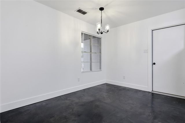 1929 Tara Dr, Corpus Christi, TX 78412