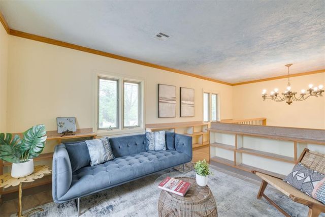 1617 Ridgeway Road, Oklahoma City, OK 73131