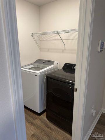 9644 Angel Oak Dr, Pensacola, FL 32526