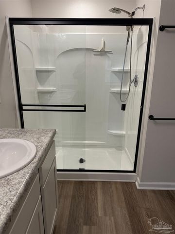 9644 Angel Oak Dr, Pensacola, FL 32526