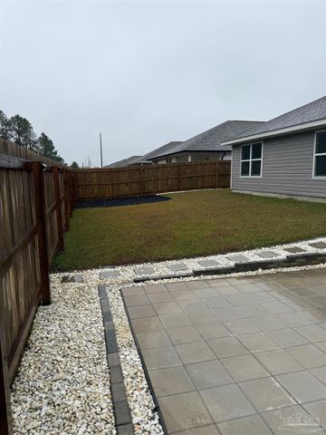 9644 Angel Oak Dr, Pensacola, FL 32526