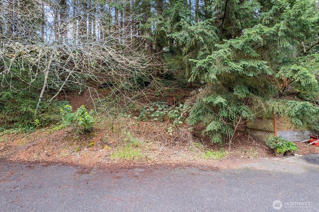 516 North 178th Court, Shoreline, WA 98133