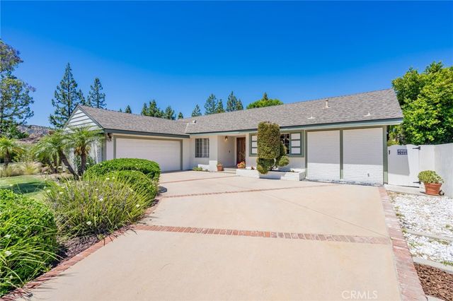 23247 Arminta St, West Hills, CA 91304