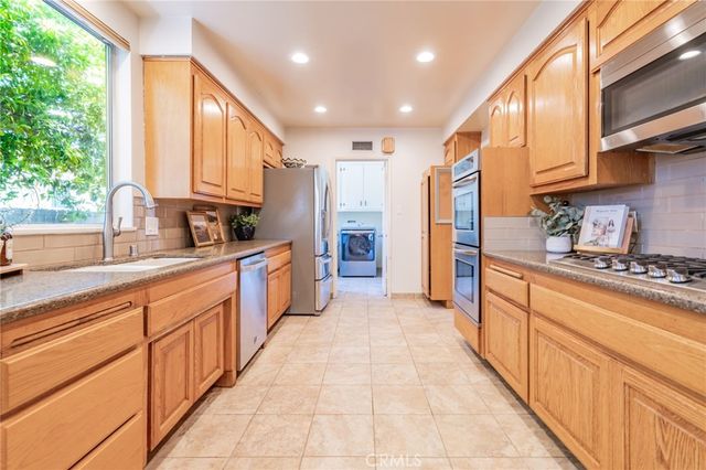 23247 Arminta St, West Hills, CA 91304