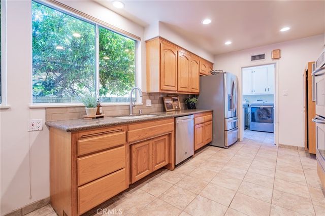 23247 Arminta St, West Hills, CA 91304